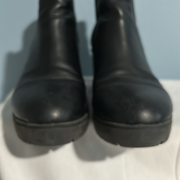 Size 9, new Steve Madden booties - Picture 10 of 14